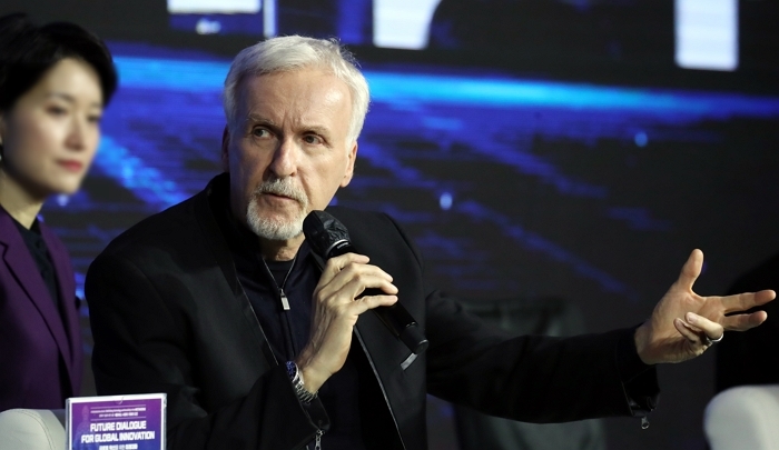 ‘아바타’ 제임스 카메론, 미국 포기하고 뉴질랜드로 떠난 이유... “미국 제정신 아니야”