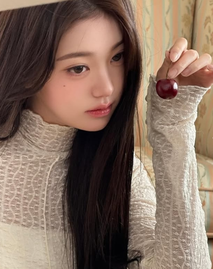 장원영, ‘포에버 체리’ 상표권 출원... “개인 사업 아냐” 해명