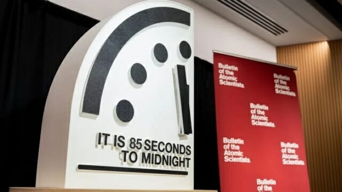 지구 종말 시계 4초 앞당겨져 남은 시간 ‘85초’... “AI가 재앙 악화실킬 것”