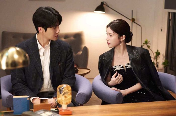 ‘이사통’ 흥행으로 정점 찍은 고윤정... 대신 알려주고 싶은 매력·미담