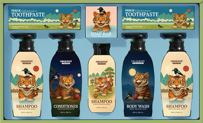 1 보도사진_LG생활건강 설 선물세트_ K까치와 호랑이 프리미엄세트.jpg