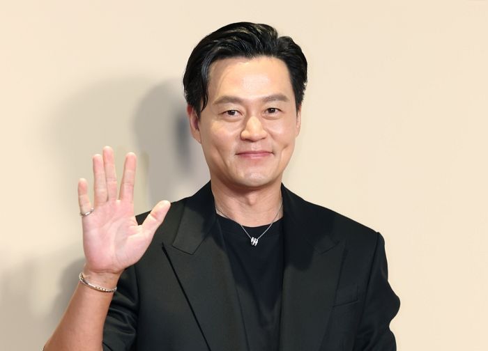 “이서진이 없다고?”... 박서준X정유미X최우식, 나영석PD 세 예능으로 뭉친다