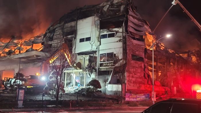 고온·유독가스에 막힌 화재 현장... 무인 소방로봇 첫 실전 투입