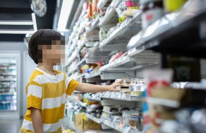 아이스크림 1개 미결제 초등생 ‘모자이크 사진’ 공개한 업주... 유죄 판결