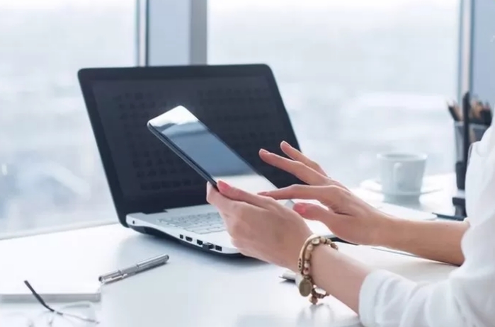 동료 카톡 몰래 캡처해 ‘직장 내 괴롭힘’ 신고한 어린이집 교사... 날벼락 맞았다