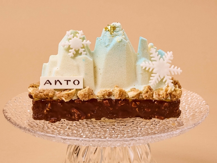 “북한산의 웅장함 고스란히”.... 안토·더 플라자, 신규 케이크 출시