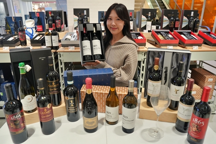 사진2. 롯데마트 주류 선물세트 홍보 이미지2.jpg