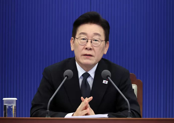 한국인 건들면 패가망신” 李대통령, 캄보디아어 경고문 삭제... 외교부 ...