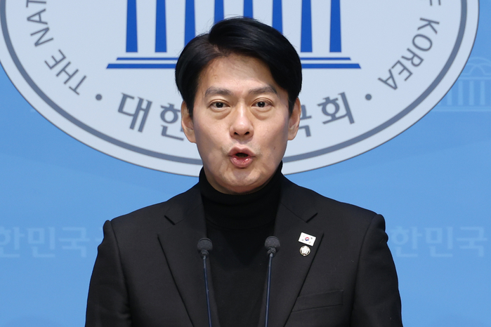 한민수 “국민의힘, 못 알아듣겠으면 그냥 ‘이재명은 합니다’ 외워라”