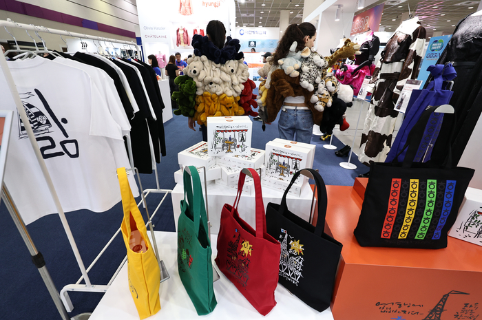 K-뷰티 다음은 'K-패션'... 정부, 섬유패션 글로벌 시장 진출에 230억 지원 나선다