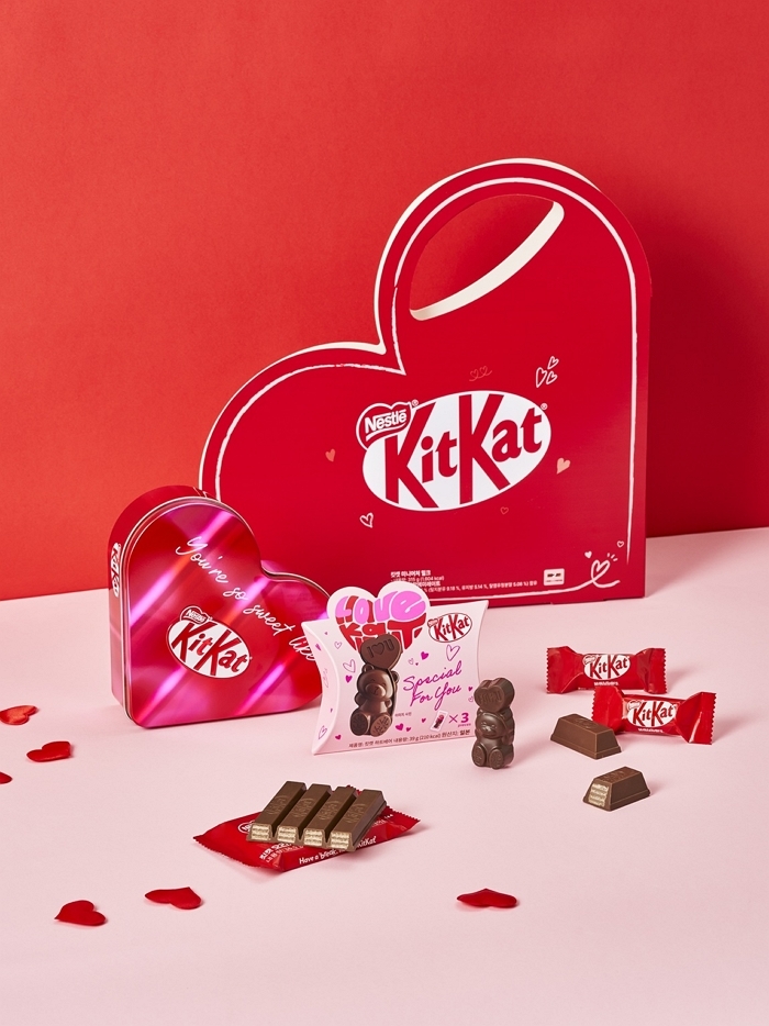 네슬레 킷캣, DAY6와 2026 밸런타인 캠페인 시작... 시즌 한정 신제품 3종 공개
