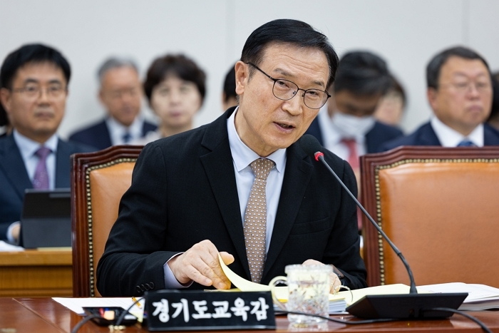 장동혁, 선거연령 ‘16세 하향’ 제안... 임태희 “무책임한 처사”