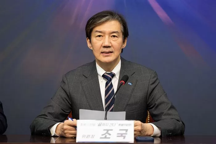 조국 “대통령·여당 지지율 높다고 지방선거 ‘낙승’ 전망은 착각”