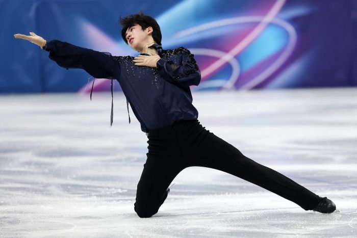 ‘피겨 왕자’ 차준환, 아쉬운 점프 실수로 단체전 쇼트 3위