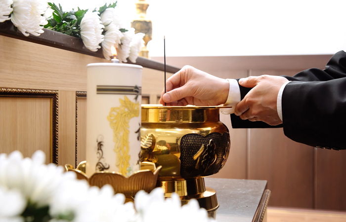 친구 아버지 장례식서 자기들끼리 '개드립' 치며 깔깔댄 '무개념' 친구들