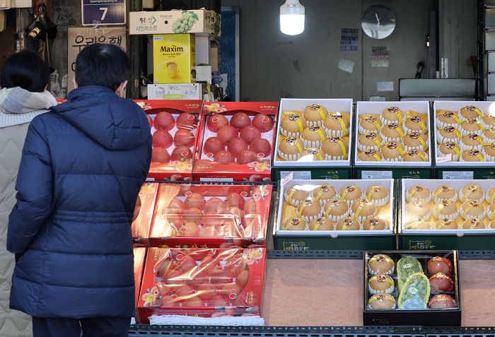올해 설 차례상 비용, 대형마트 vs 전통시장 비교해 봤더니