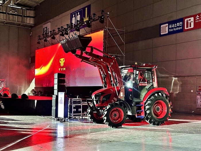 사진자료_TYM, 2026년 첫 고객 초청행사 개최… 신제품 T5088 국내 최초 공개 (2).jpg