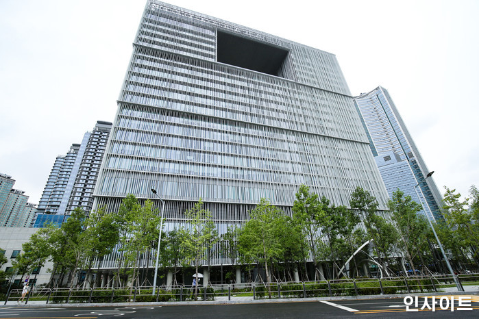 “18만원까지 간다”... 아모레퍼시픽, 6년 만의 최대 실적에 목표가 줄상향