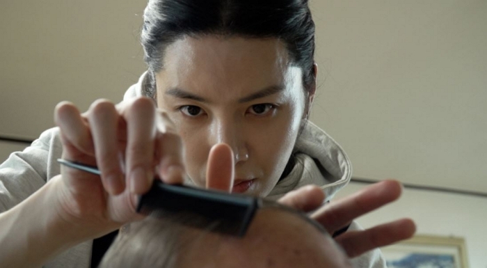 노민우 맞아? ‘6시 내고향’ 깜짝 등장... 시골 미남 이발사로 변신