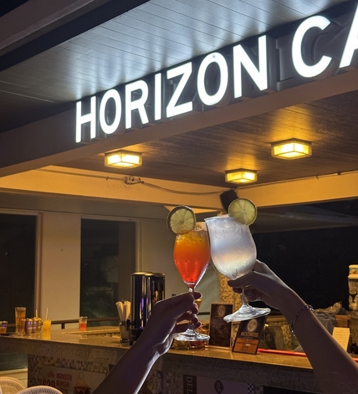 와인·비치 카바나·무제한 칵테일까지?... 롯데호텔 괌, 우정 여행 끝판왕 '찐친 패키지' 출시