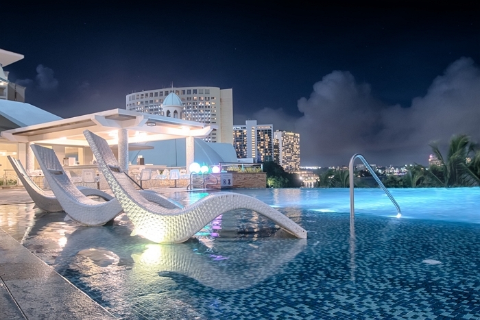 [사진1] 롯데호텔 괌 야외 수영장.jpg