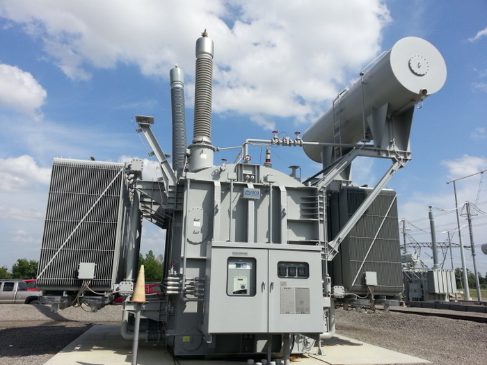 사진자료3. 미국 송전망에 설치된 효성중공업 765kV 초고압변압기.jpg