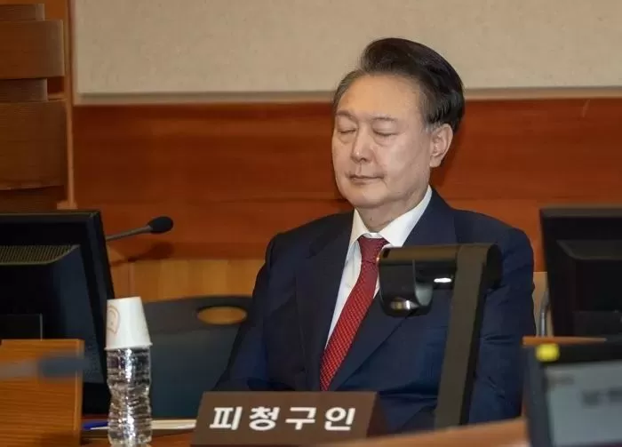 “윤석열 전 대통령, 국민과 나라 위해 주야로 두 손 모아 ‘기도’하고 있다”