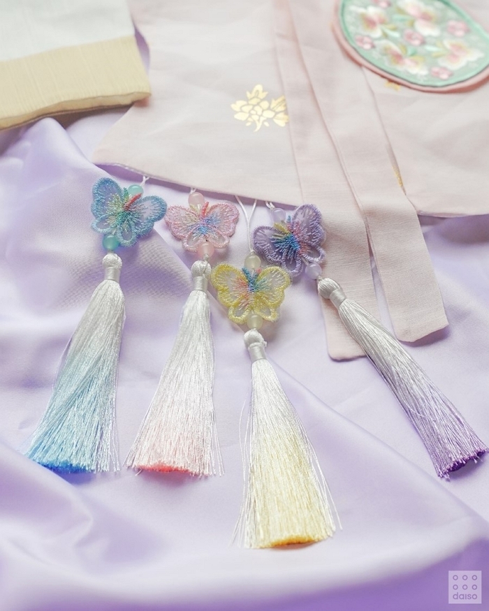 사진4_(주)아성다이소 ‘나비 태슬 장식’.jpg