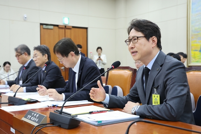 빗썸 이재원 대표 국회 출석... 