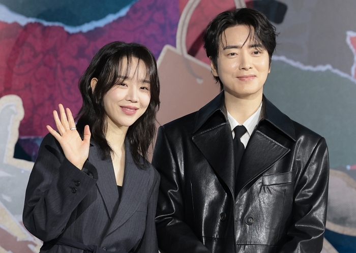 이준혁·신혜선, 9년 만 재회 ‘레이디 두아’... 의미심장한 커플 타투 화제