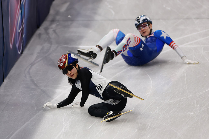 김길리 넘어뜨린 美선수 ‘빙질’ 탓하자... 안톤 오노 마저 “모두 같은 조건” 쓴소리