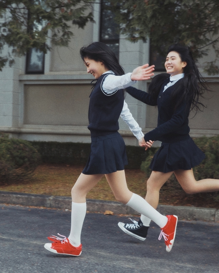 [APR] 컨버스, 2026년 봄 신학기 캠페인 공개! (2).jpg