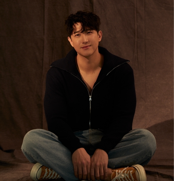 ‘은퇴’ 황재균, SM C&C 전속계약... ‘스포테이너’로 새출발한다