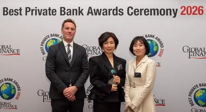 [사진자료] 하나은행, 글로벌파이낸스지(誌) 선정 『글로벌 최우수 부동산 투자』·『대한민국 최우수 PB은행』 수상.jpg