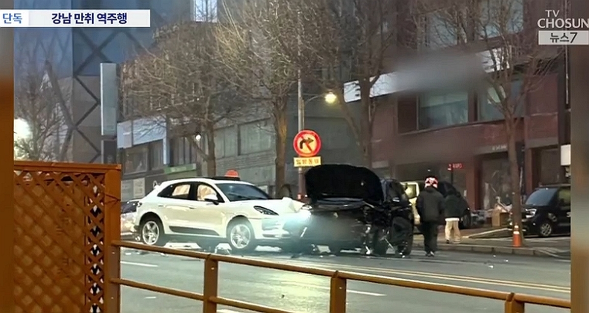 '만취' 20대女 포르쉐 운전자, 강남서 역주행... 피해차 180도 회전