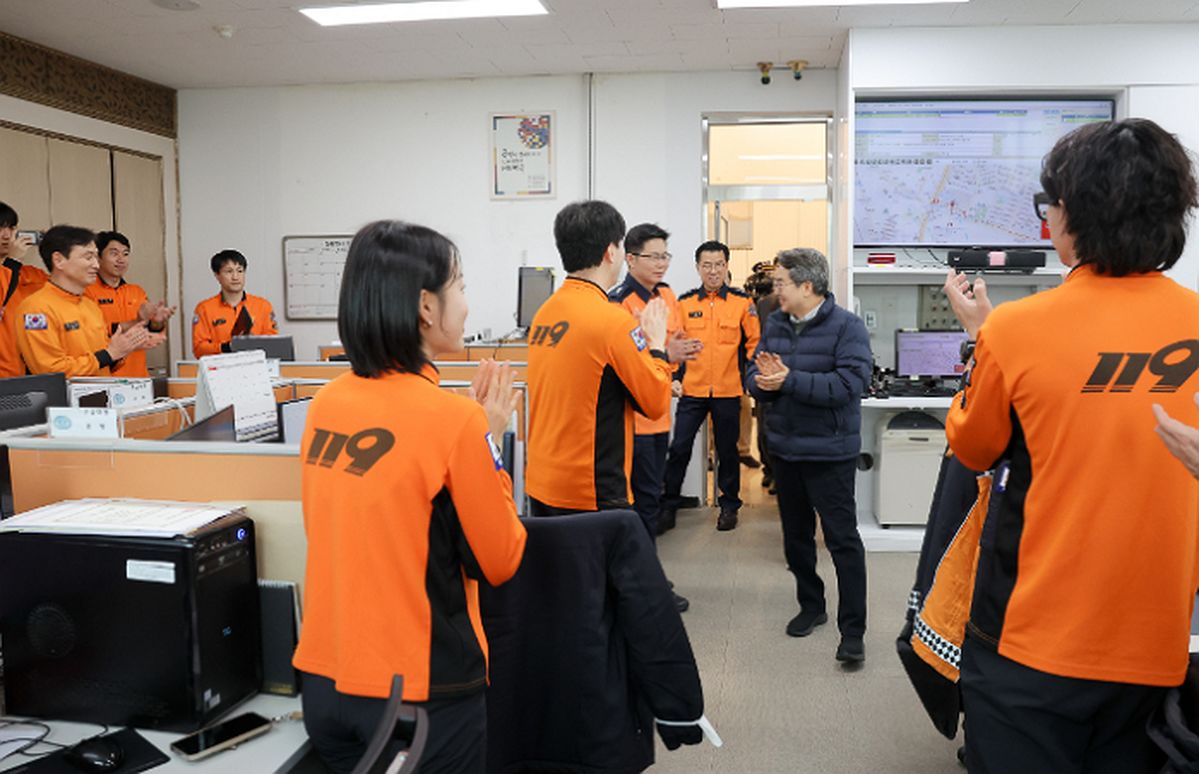 “불길 속에서의 땀, 인정해 주셨다”... 김동연 지사에 ‘손편지’ 건넨 소방관들