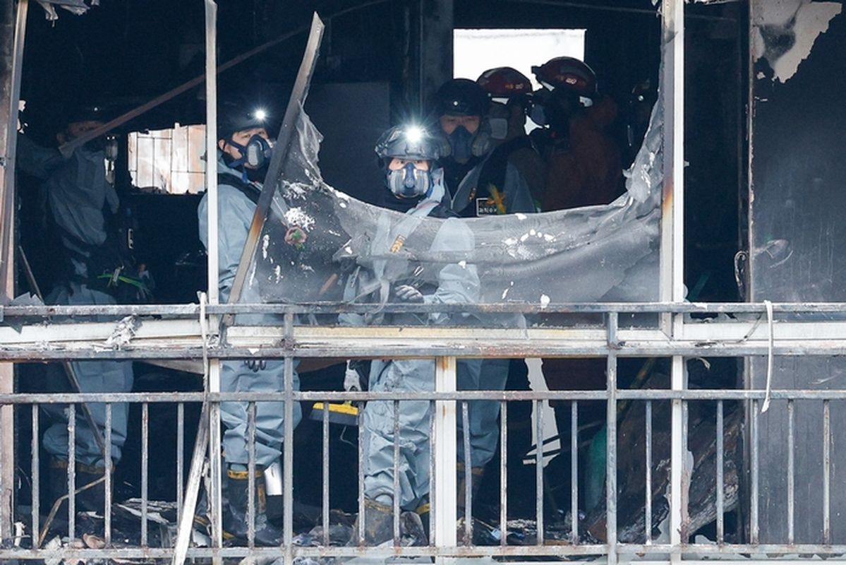 스프링클러 없고 소방차는 막혔다... 은마아파트 화재, 노후 단지 ‘소방 사각지대’ 민낯 드러나