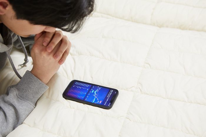 수수료 '잭팟' 터진 증권사들... 국내 미래에셋·해외 토스증권 웃었다