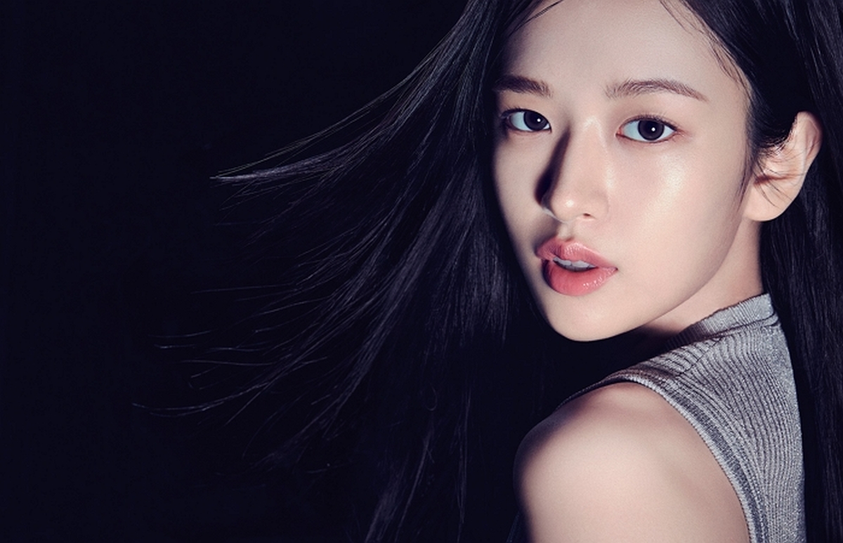 (HANPR) 톰 포드 뷰티 안유진 마리끌레르 화보 보도자료(2).jpg