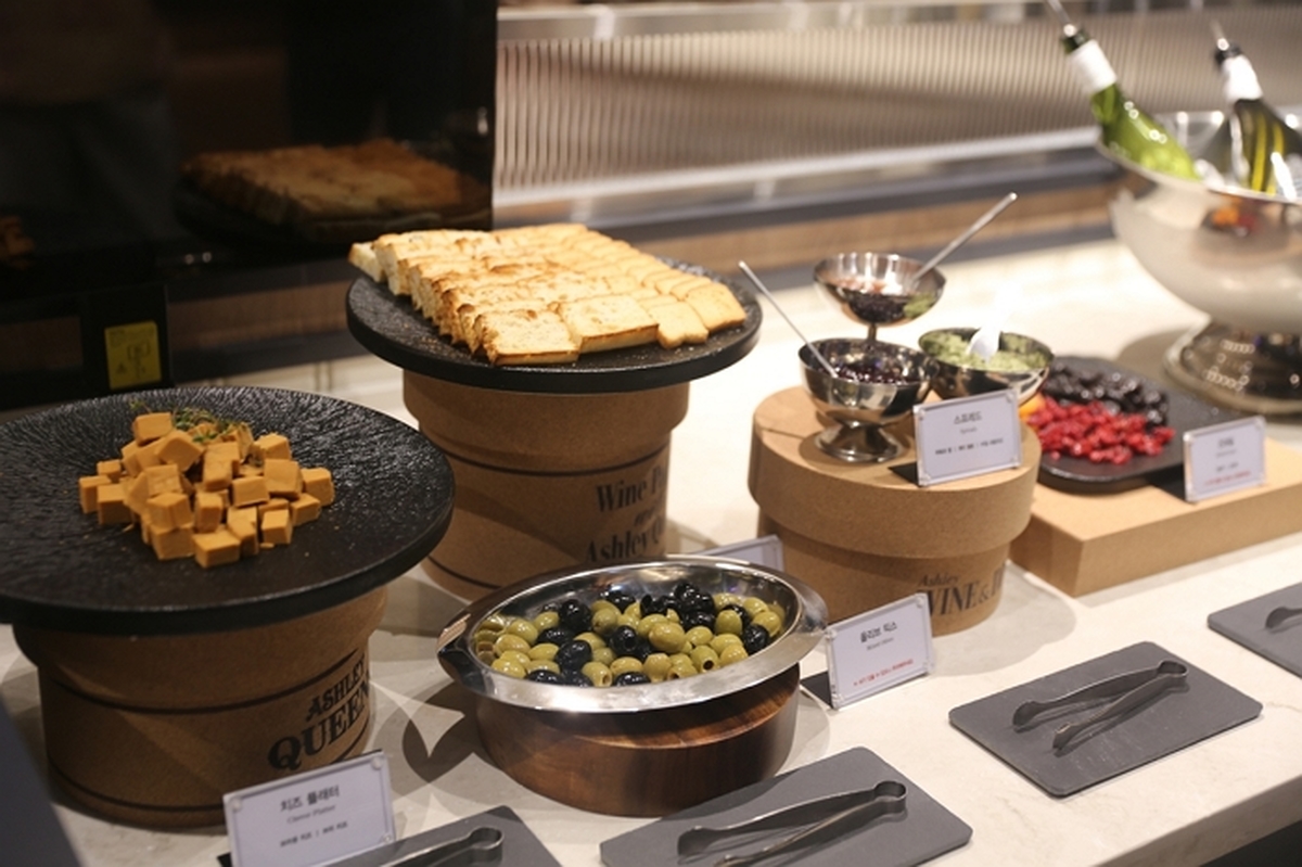 [이랜드 사진자료 03] 애슐리퀸즈 성수낙낙점.jpg