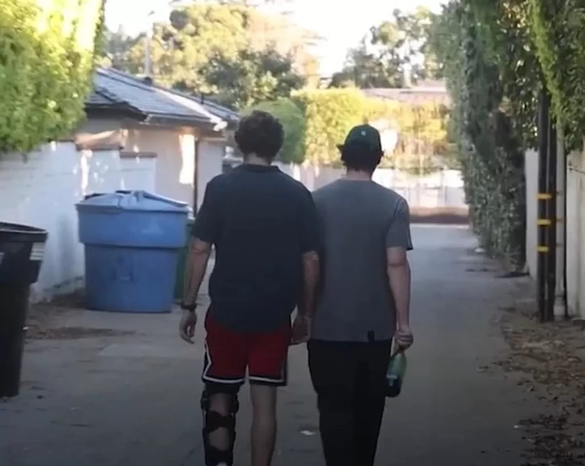 섹시 톱 배우, 동성애자 루머 불거졌다…사생활 사진 확산 논란