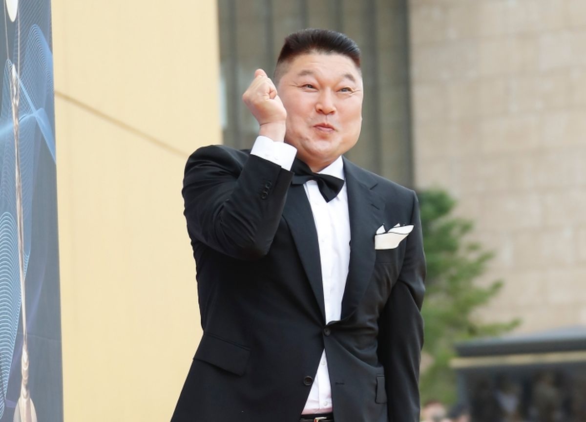 강호동, ‘서점 사장님’으로 변신... 13년 만의 반가운 소식