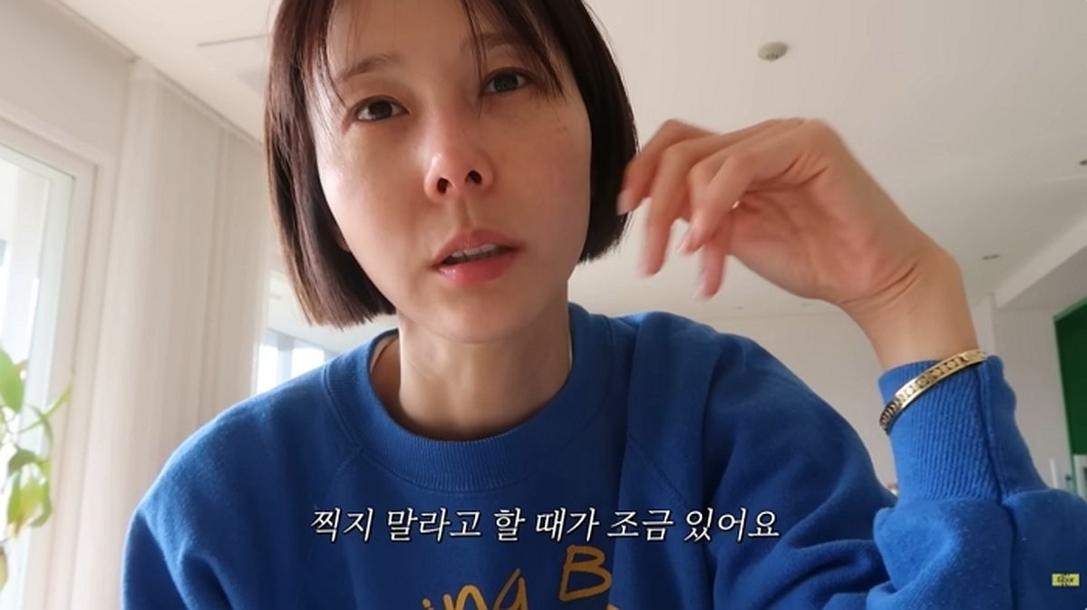 김나영, ♥마이큐와 신혼 같은 뽀뽀·백허그 영상... 사춘기 子 “영상 찍지 마”