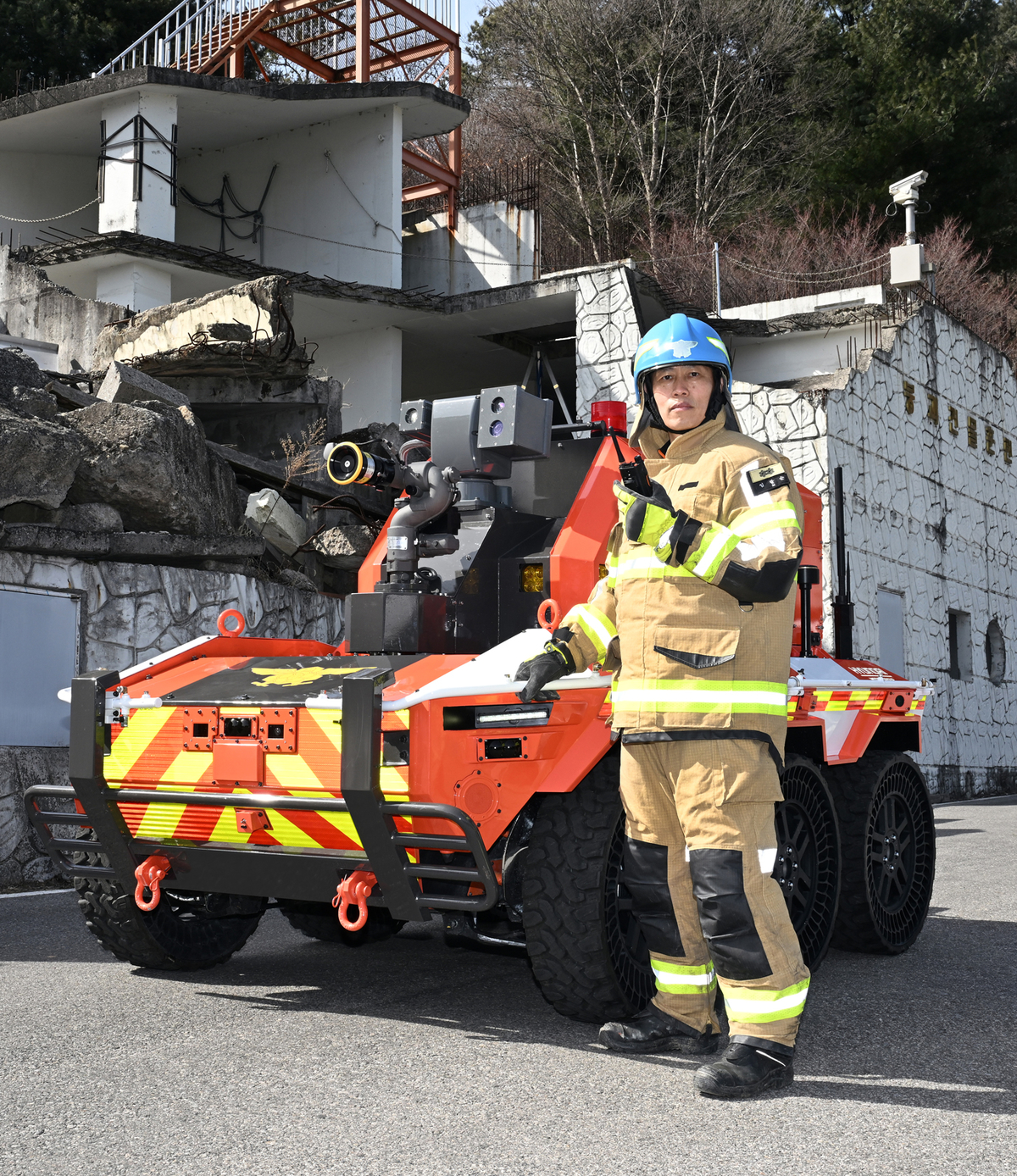 사진 2) 현대차그룹, ‘안전 최우선’ 철학을 담은 무인소방로봇 영상 ‘A Safer Way Home’ 공개 (1).jpg