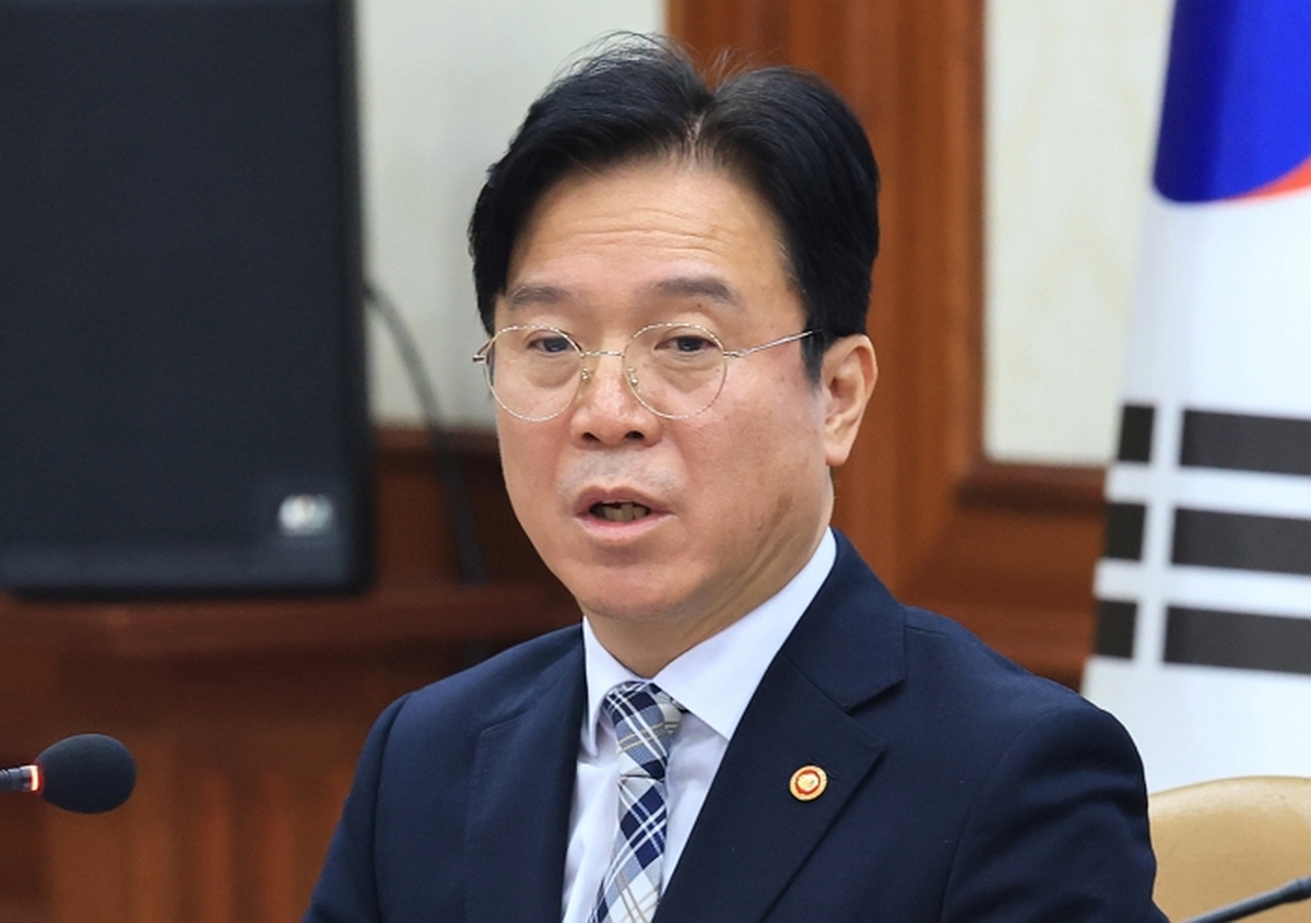 origin_발언하는김영훈고용노동부장관.jpg