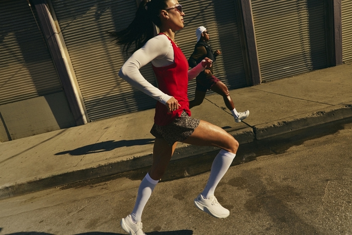 [사진자료 3] 룰루레몬, 프레피 감성 담은 2026 봄 시즌 러닝 컬렉션 공개.jpg