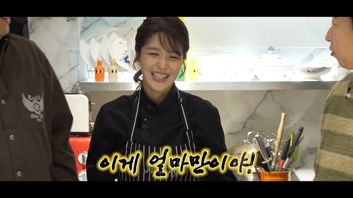 [하와수] 자라나는 새싹들 앞에 나타난 험한 것…명수 & 준하의 일일 방송국 투어 22-48 screenshot (4).jpg