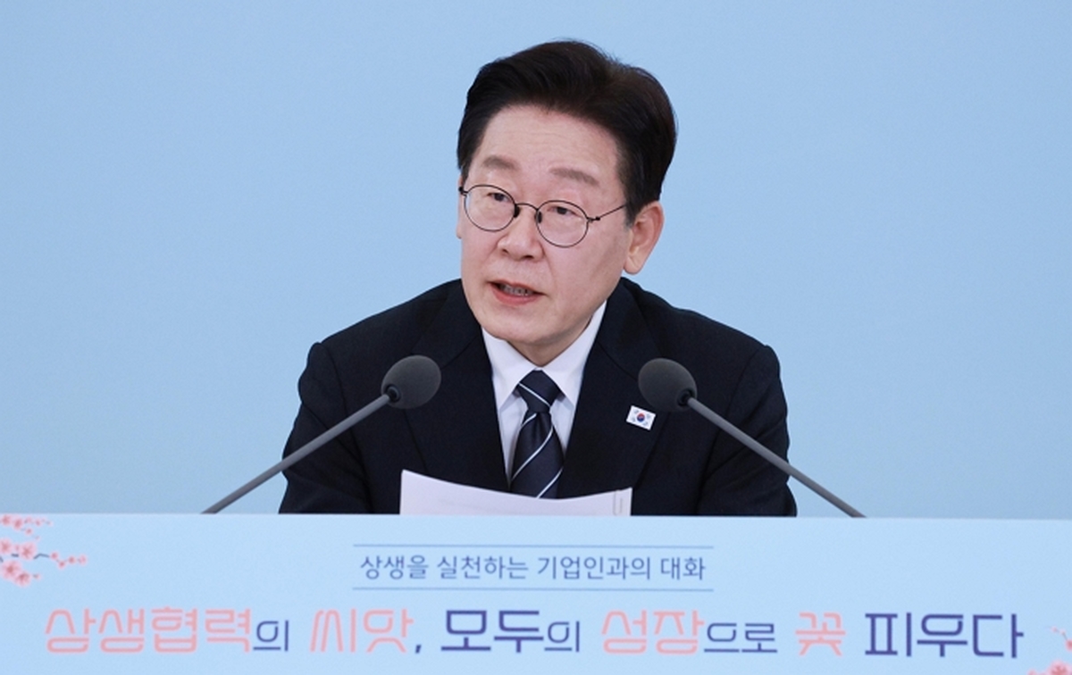 한화오션 콕 찍어 칭찬한 李대통령... 