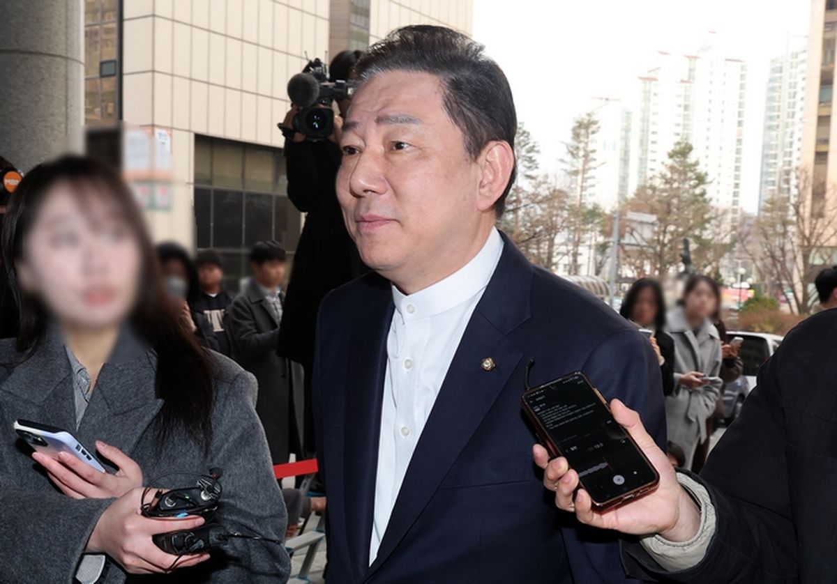 ‘13개 의혹’ 김병기 의원 3차 소환, 5시간 만에 중단... “건강상 이유”