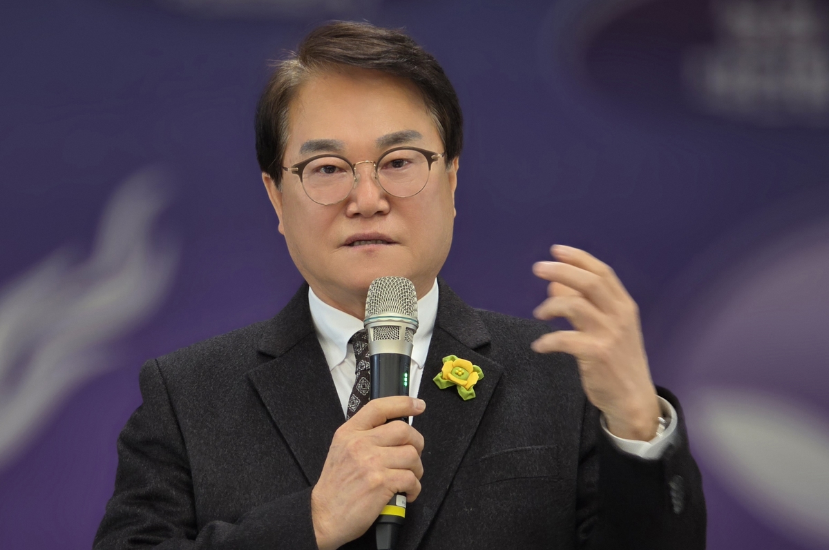 origin_기자회견하는김하수청도군수 (1).jpg